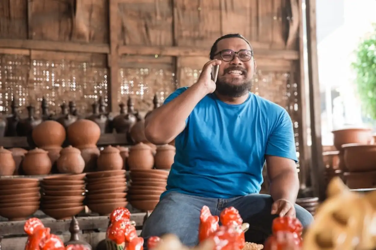 Pottery maker phone call