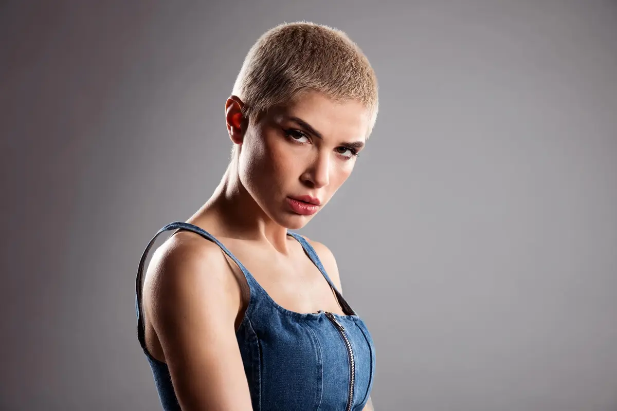 femme buzz cut