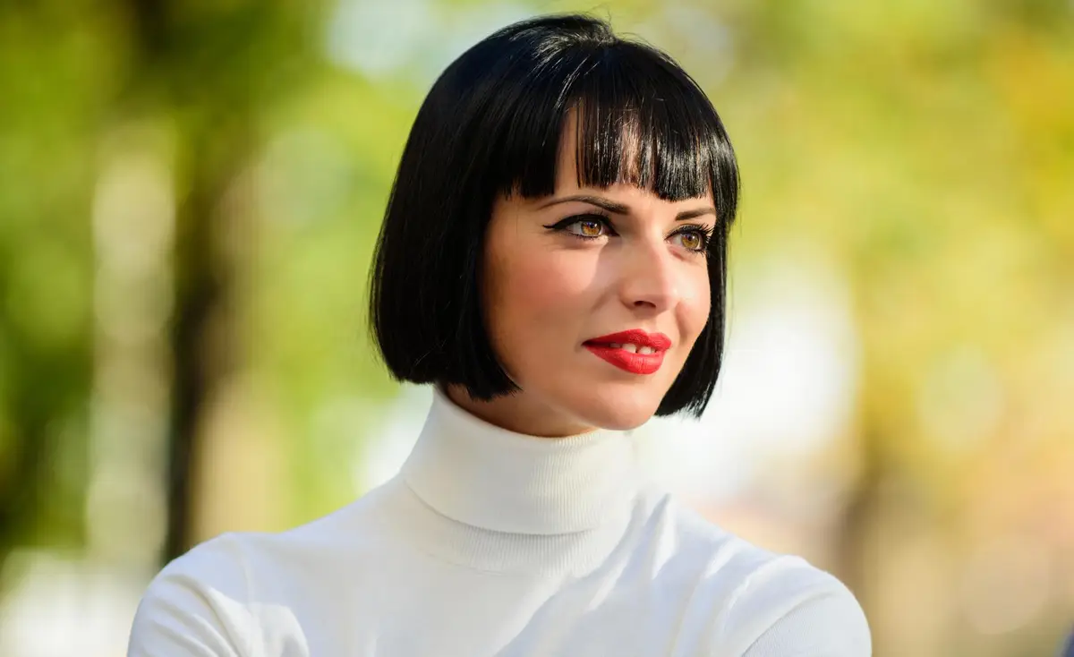 femme coupe courte dégradé