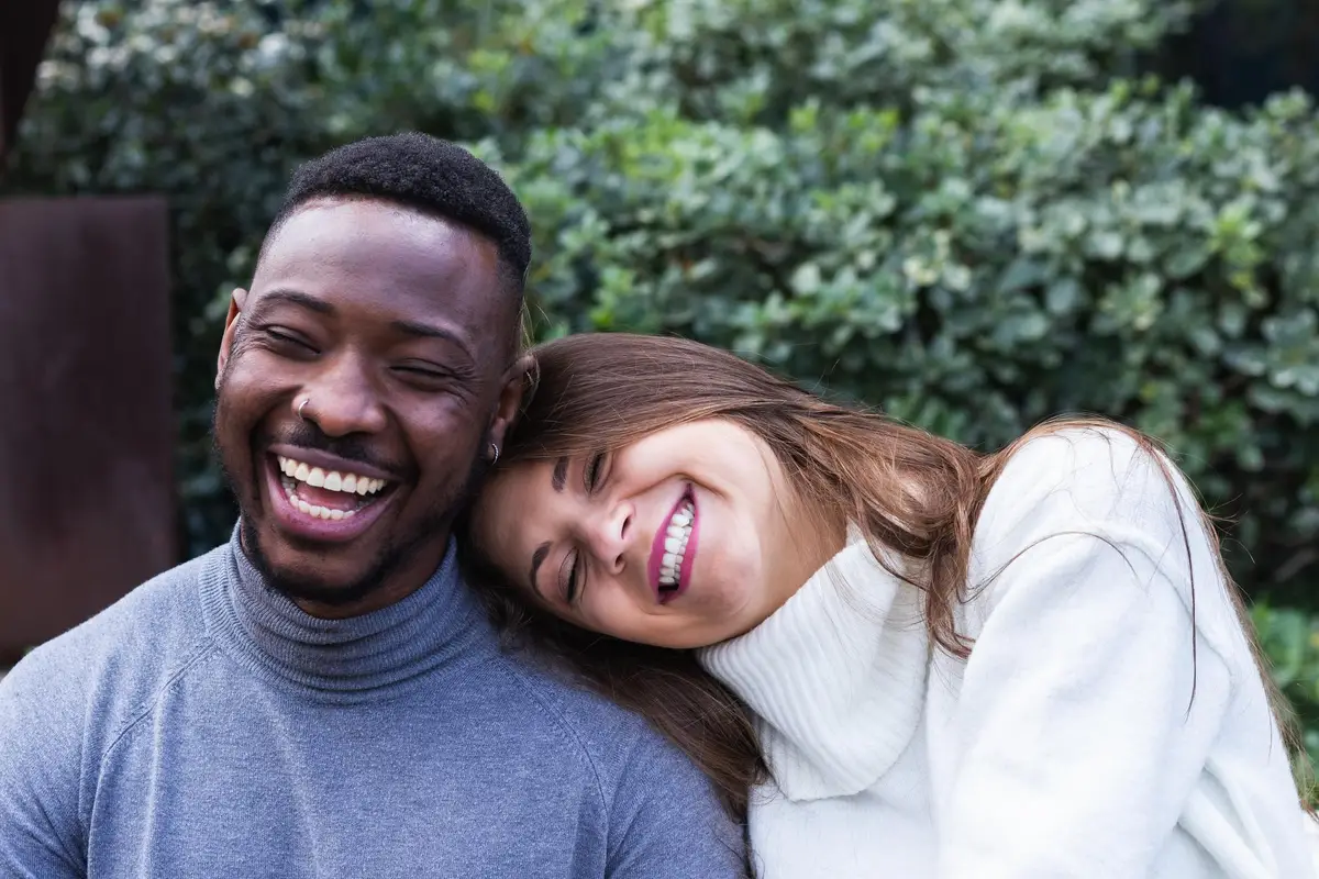 couple femme sourire